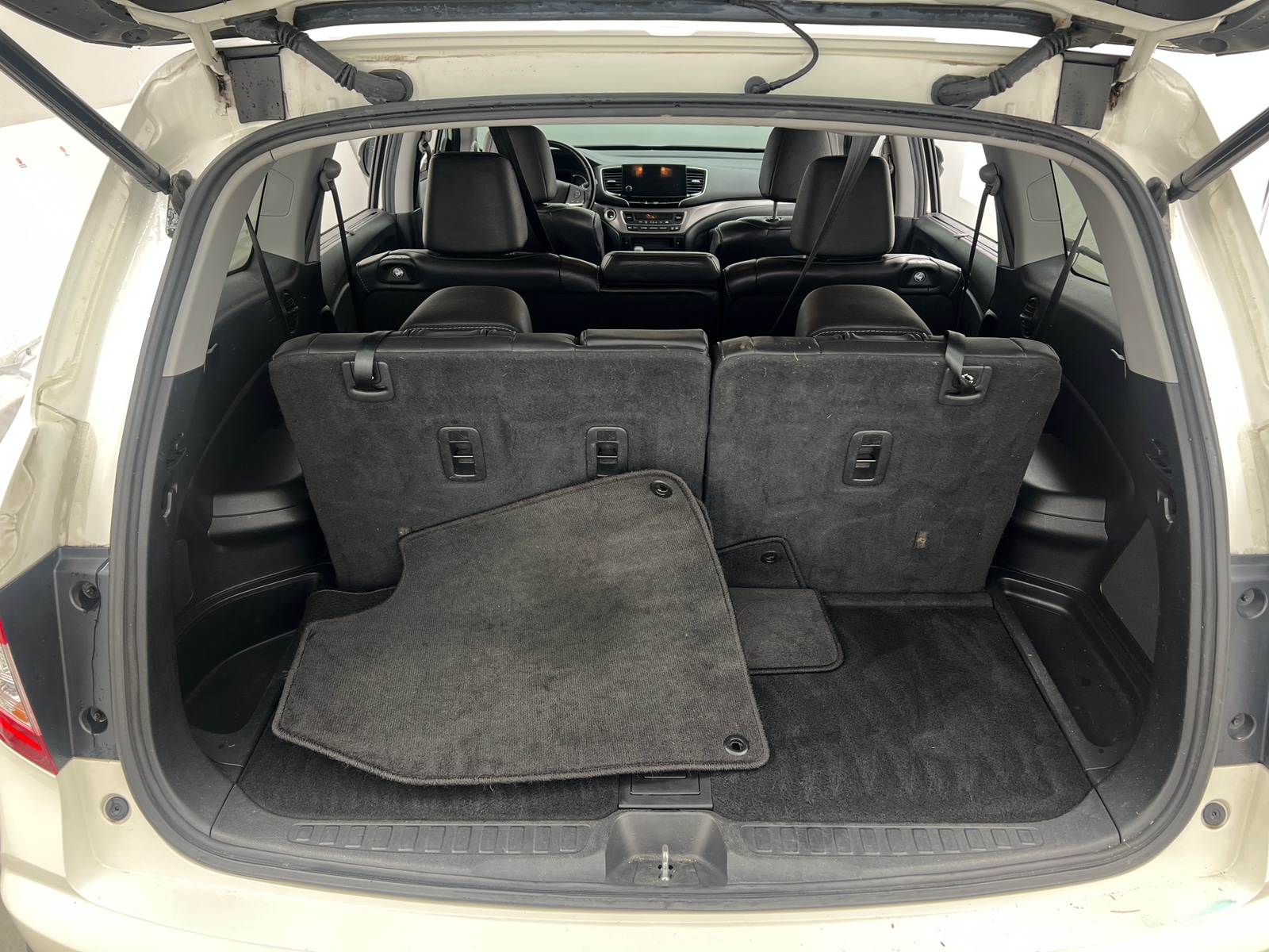 Thumbnail: 2019 Honda Pilot - 6