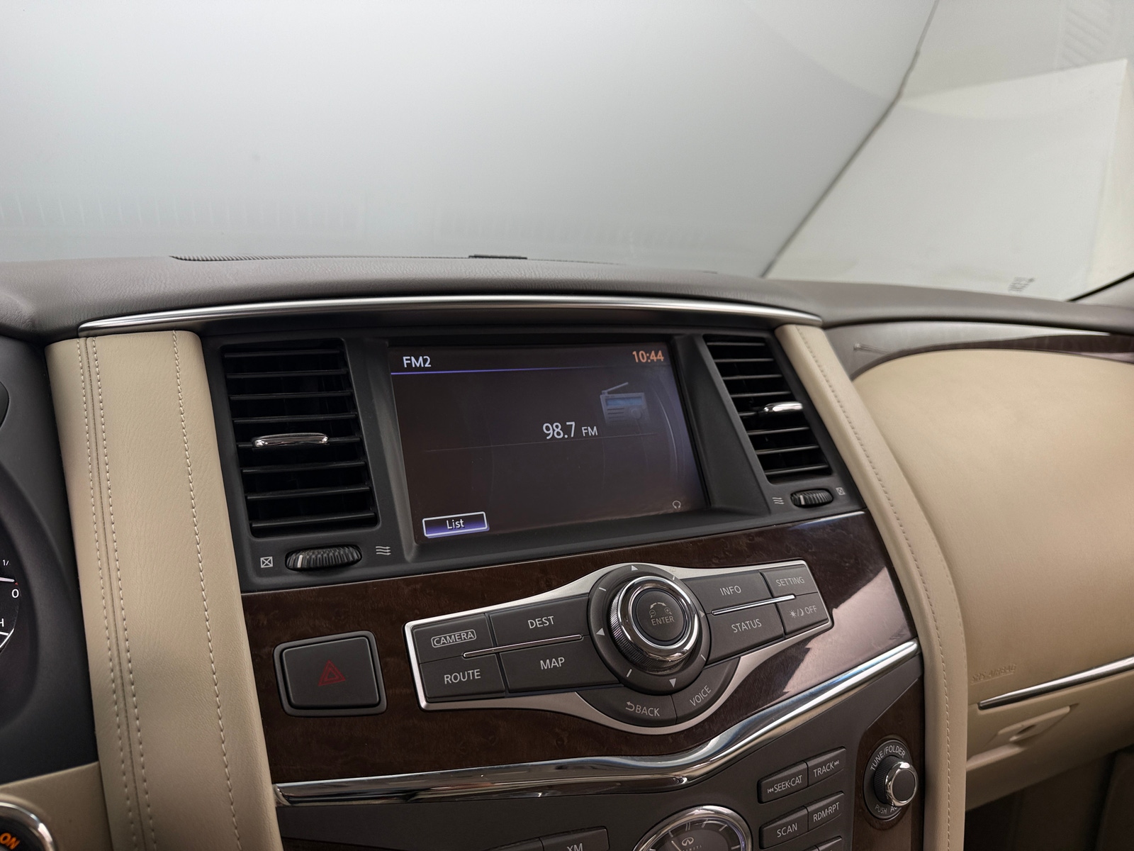 Thumbnail: 2017 INFINITI QX80 - 3