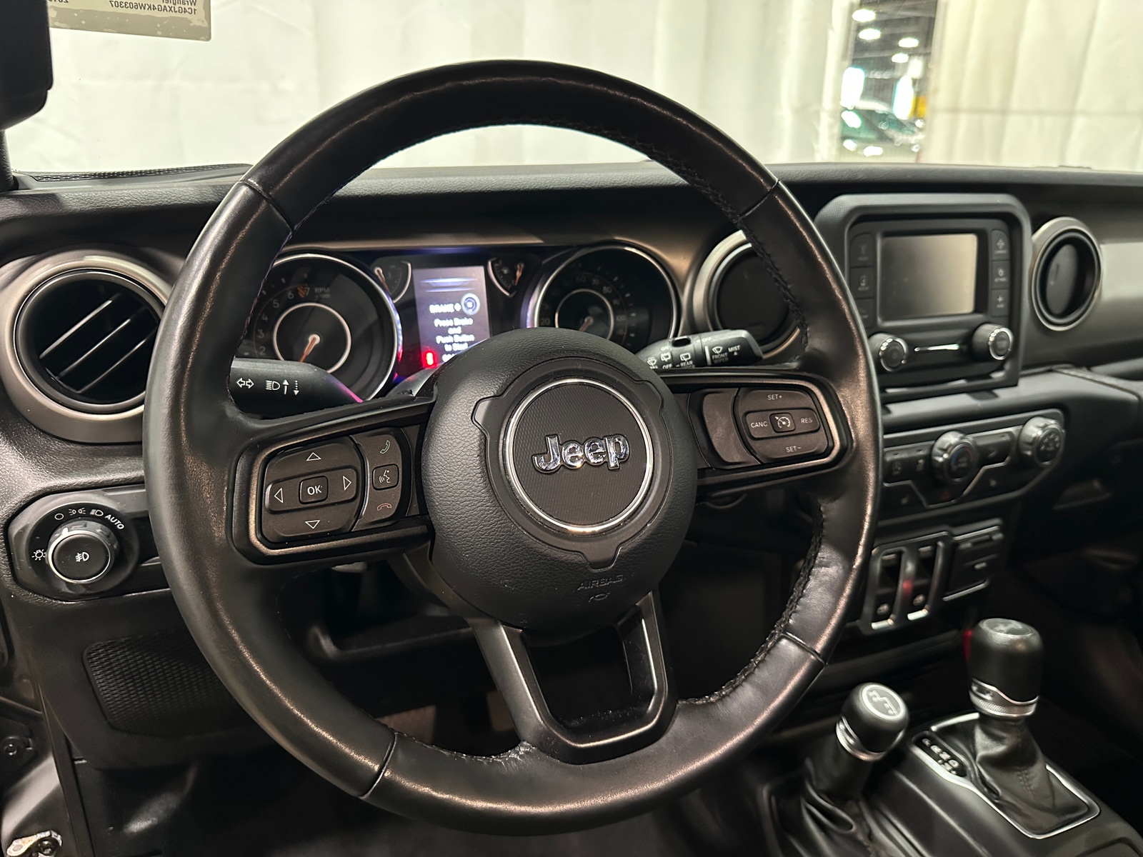 Thumbnail: 2019 Jeep Wrangler - 5