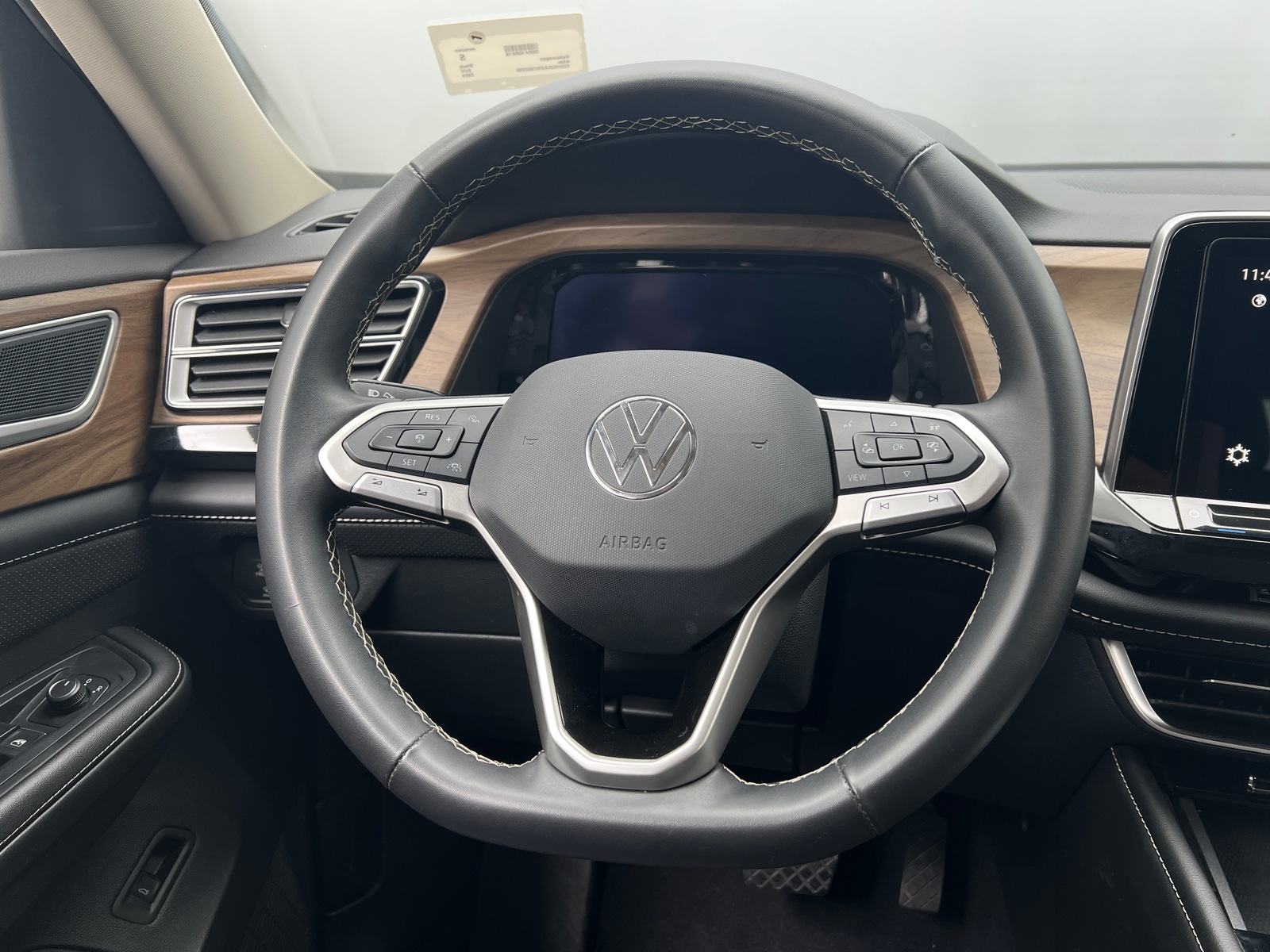 Thumbnail: 2024 Volkswagen Atlas - 4