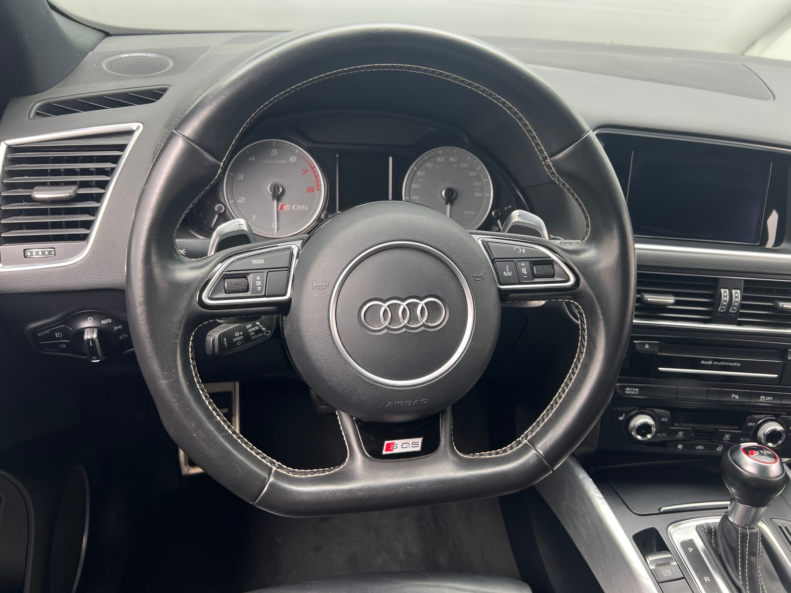 Thumbnail: 2015 Audi SQ5 - 4