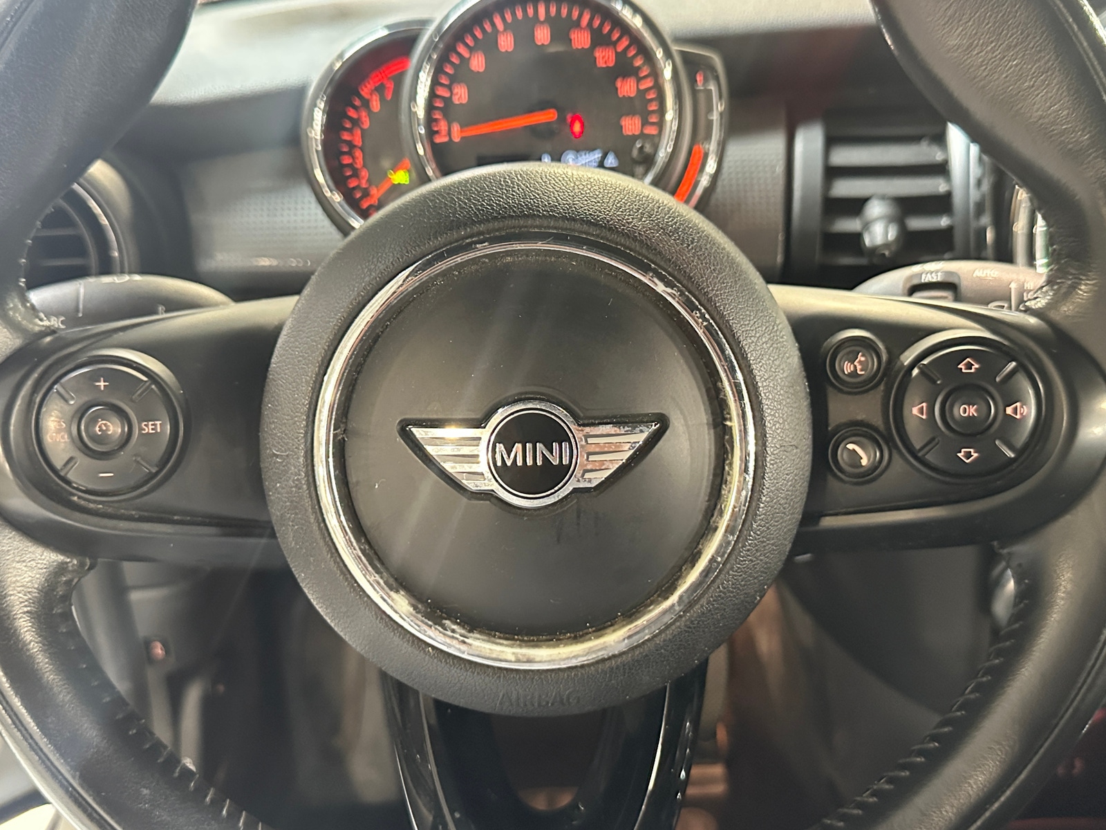 Thumbnail: 2018 MINI Cooper Convertible - 4