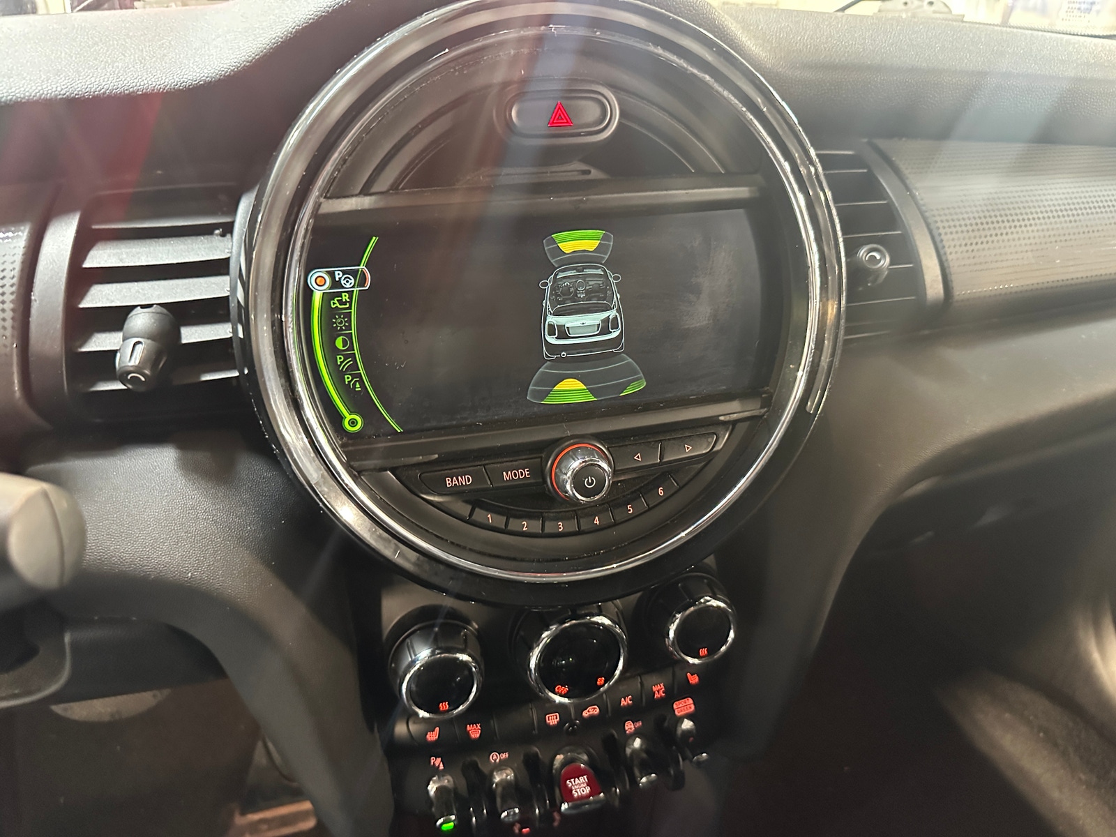 Thumbnail: 2018 MINI Cooper Convertible - 3