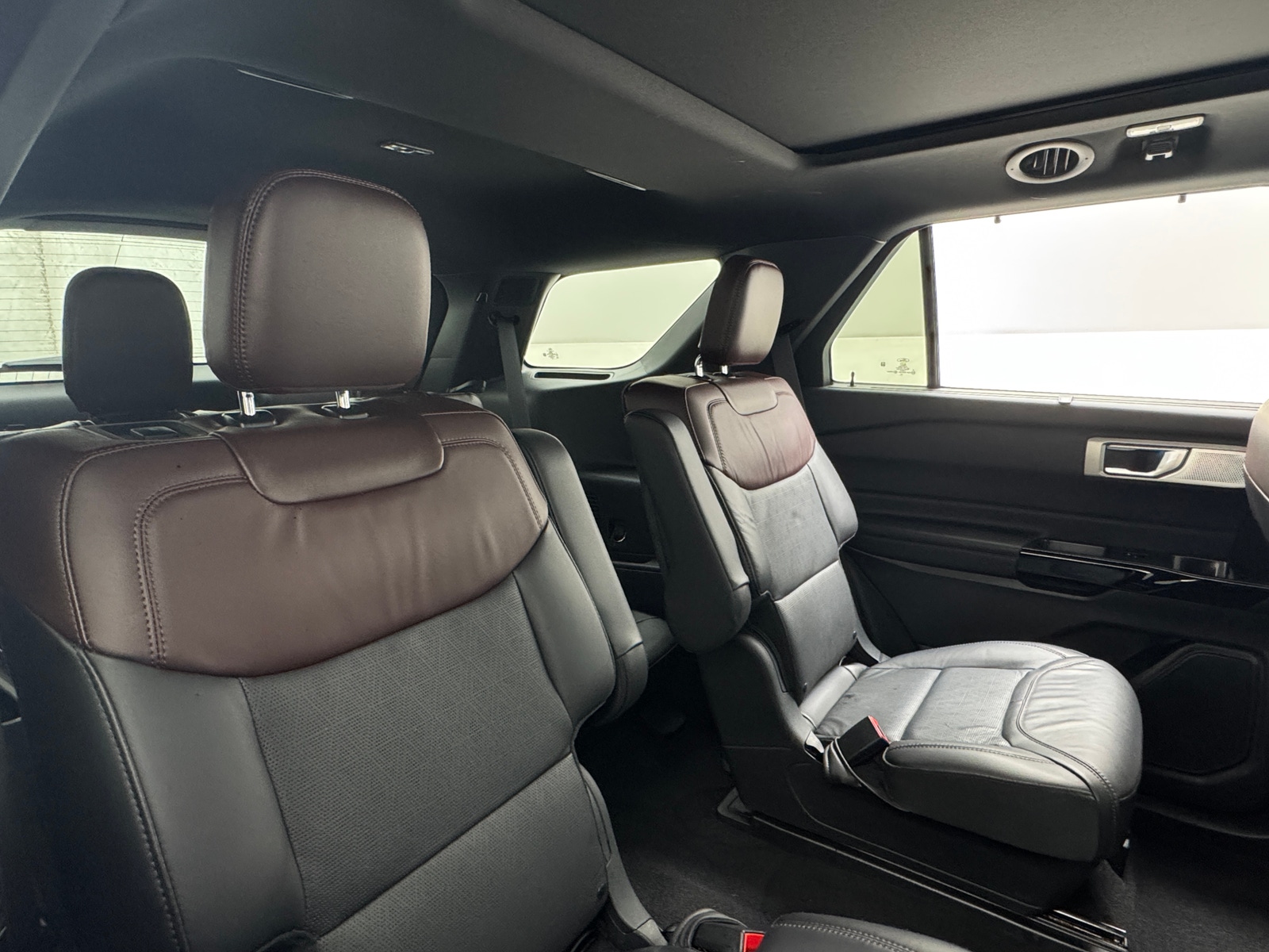 Thumbnail: 2023 Ford Explorer - 5