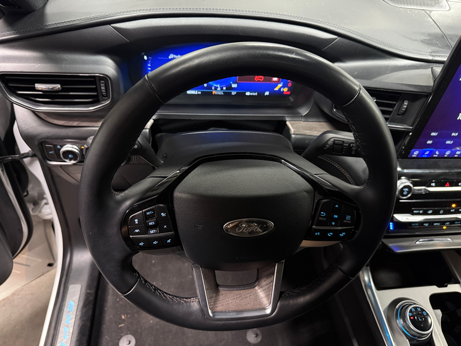 Thumbnail: 2023 Ford Explorer - 4