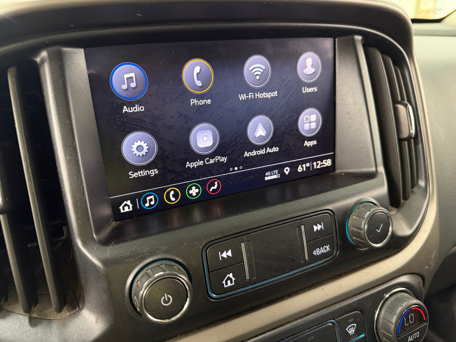 Thumbnail: 2019 Chevrolet Colorado - 3