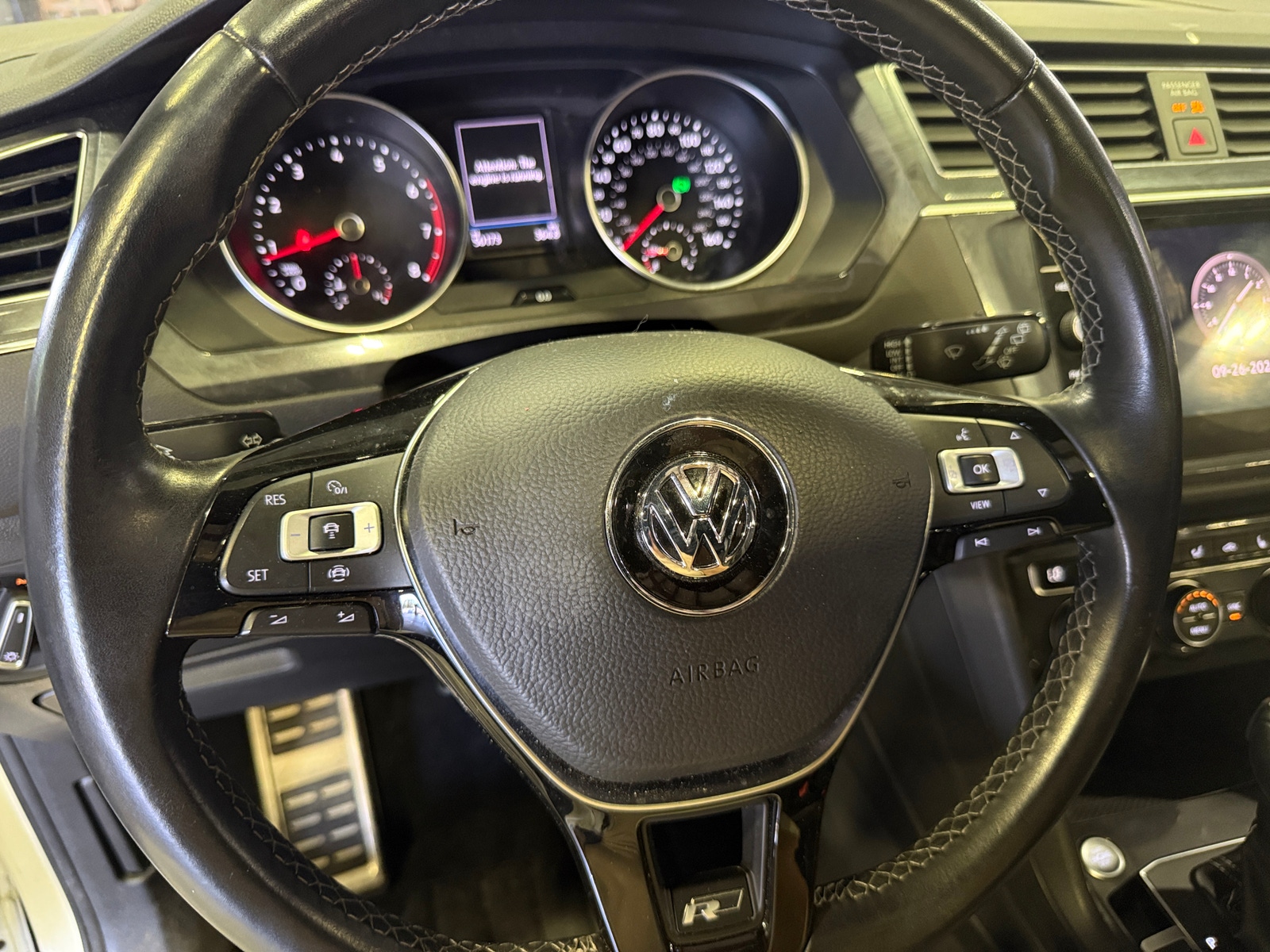 Thumbnail: 2021 Volkswagen Tiguan - 4