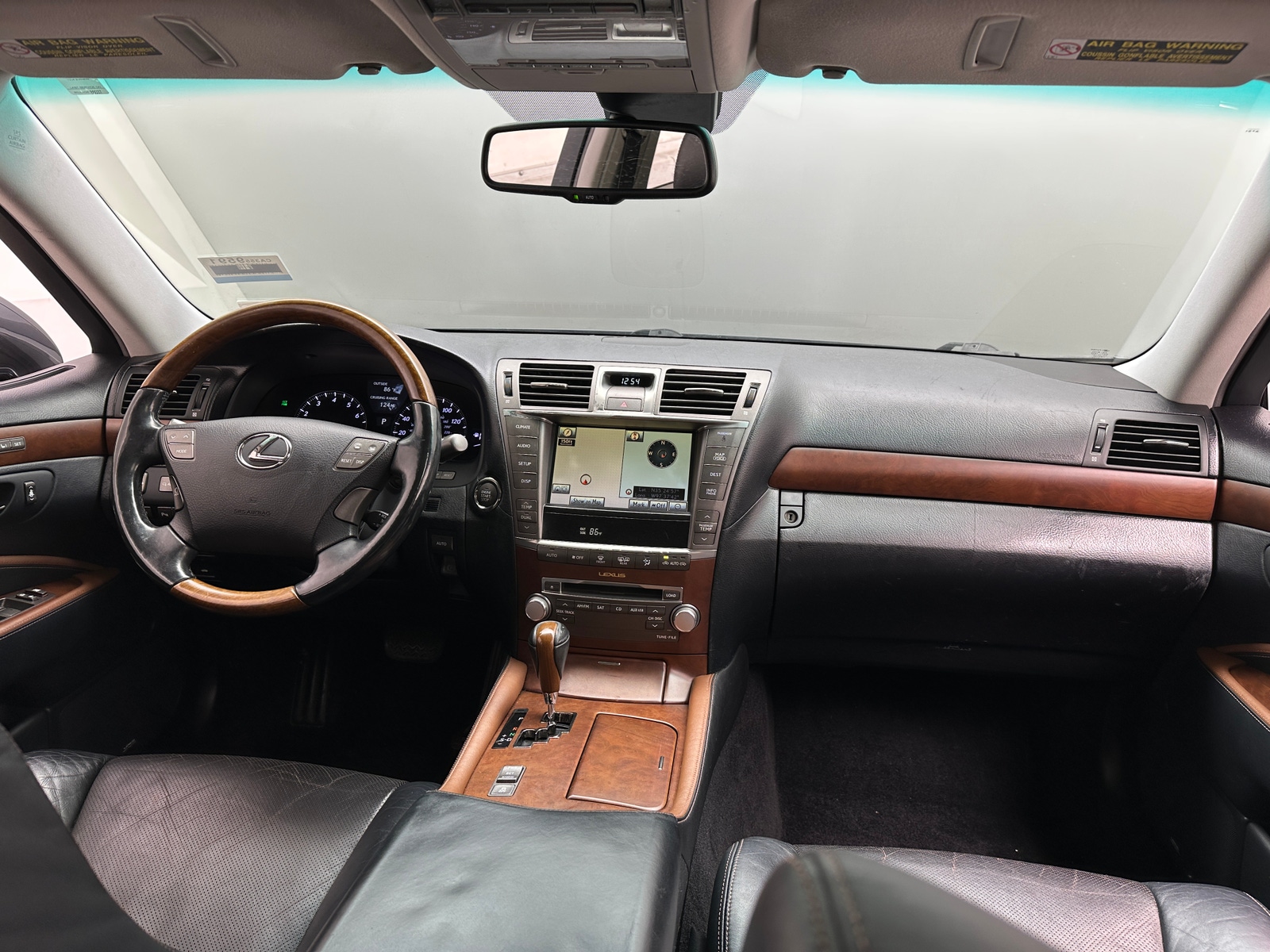 Thumbnail: 2011 Lexus LS - 2
