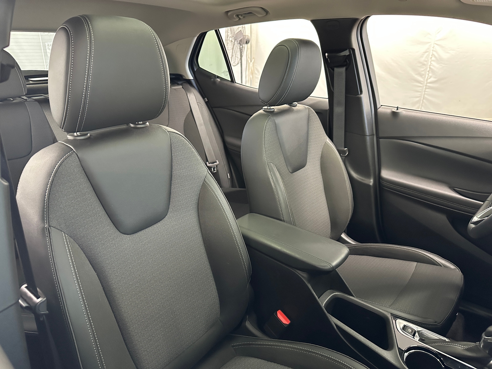 Thumbnail: 2021 Buick Encore GX - 2