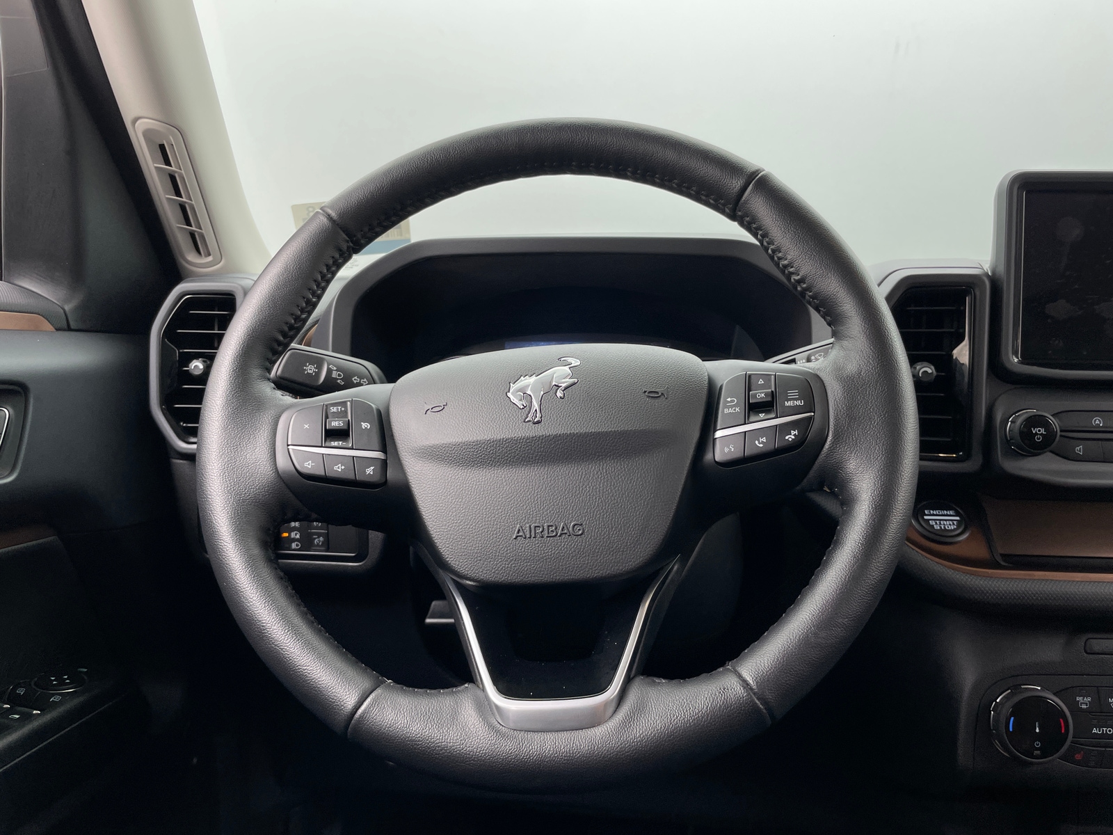 Thumbnail: 2022 Ford Bronco Sport - 4