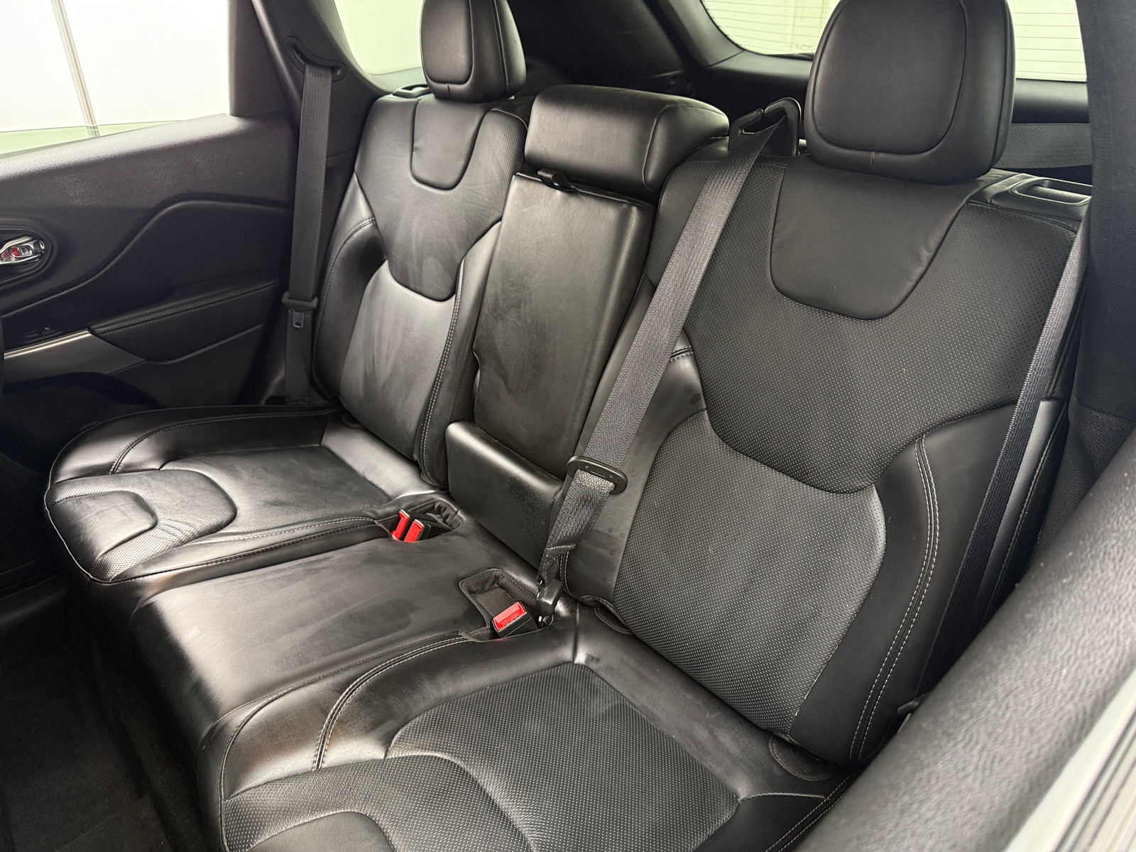 Thumbnail: 2020 Jeep Cherokee - 5