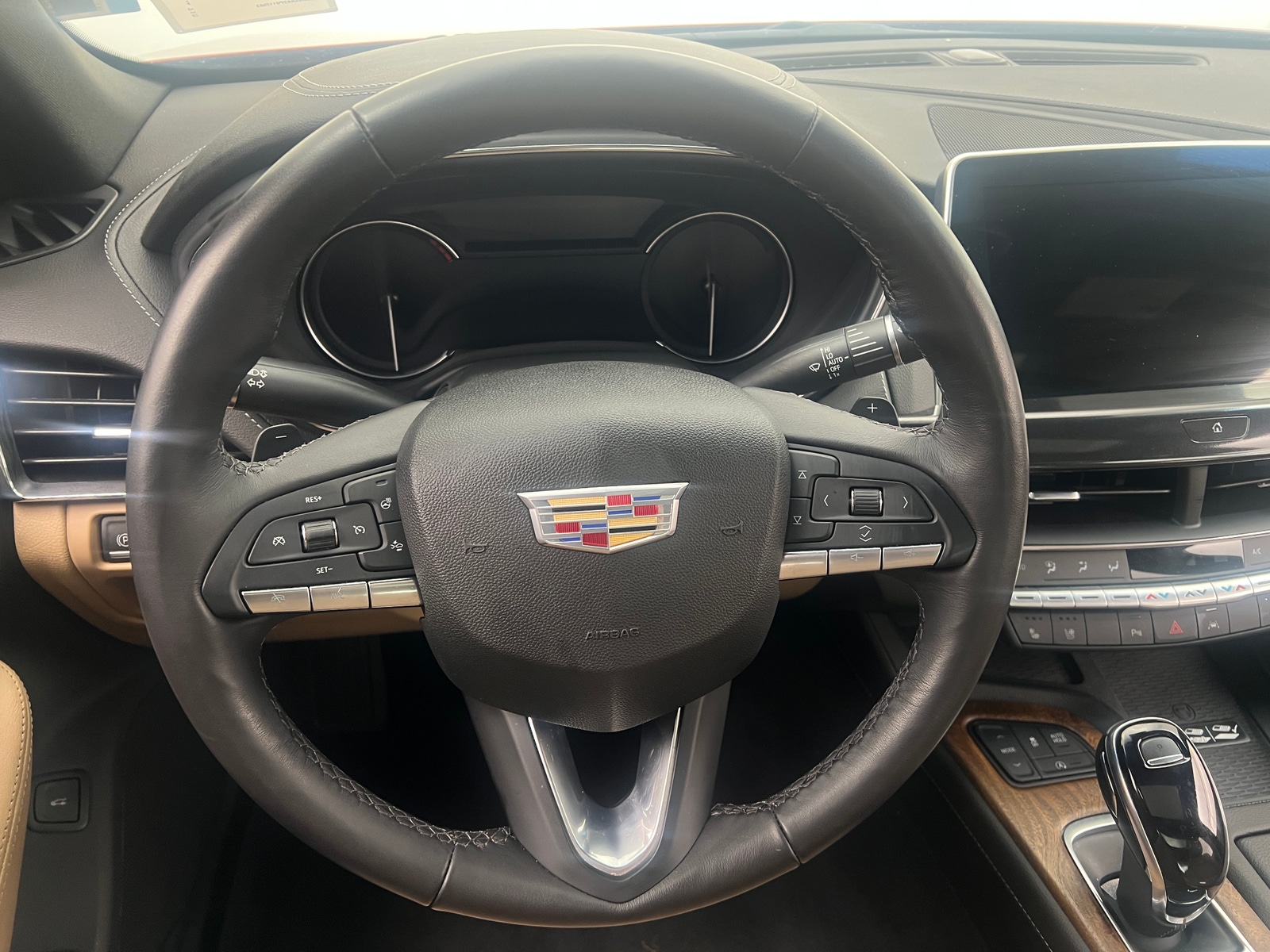 Thumbnail: 2023 Cadillac CT5 - 5