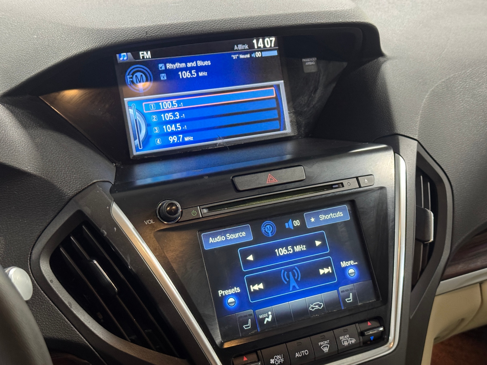 Thumbnail: 2014 Acura MDX - 3