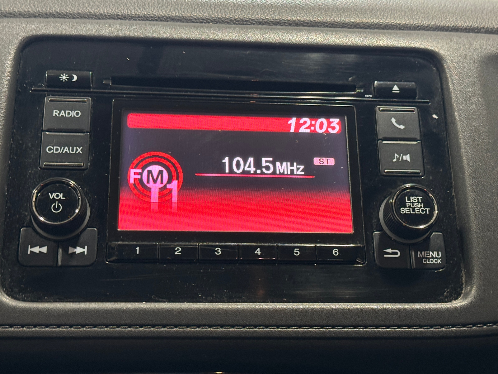 Thumbnail: 2018 Honda HR-V - 4