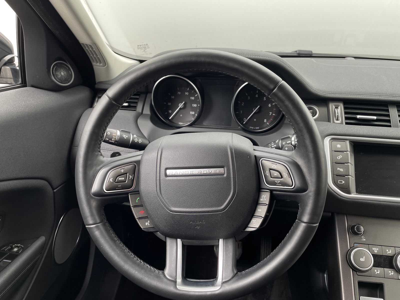 Thumbnail: 2018 Land Rover Range Rover Evoque - 4
