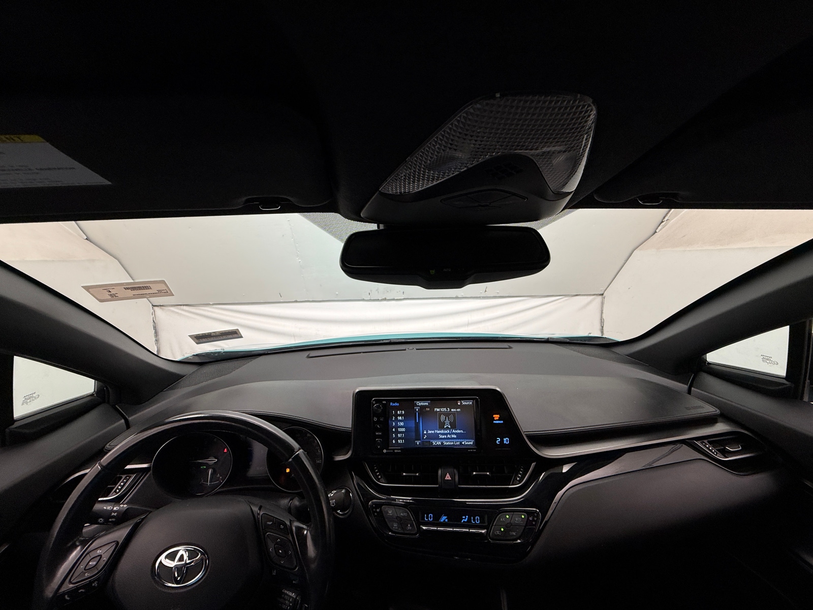 Thumbnail: 2018 Toyota C-HR - 3