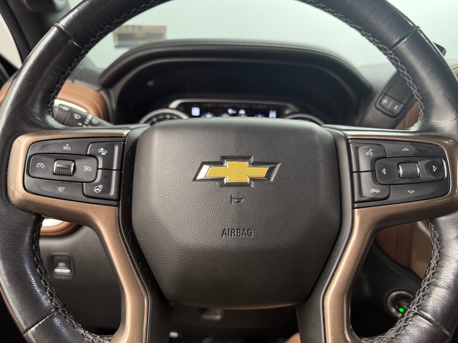 Thumbnail: 2020 Chevrolet Silverado 1500 - 4