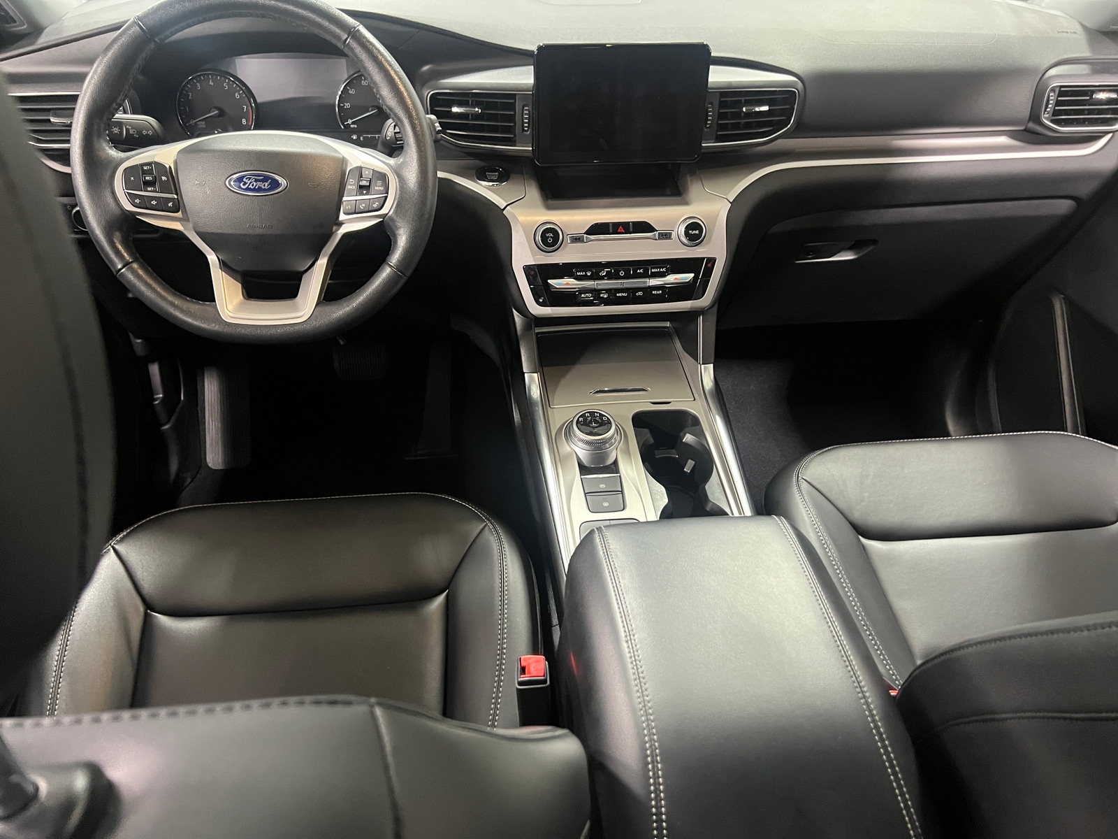 Thumbnail: 2021 Ford Explorer - 3