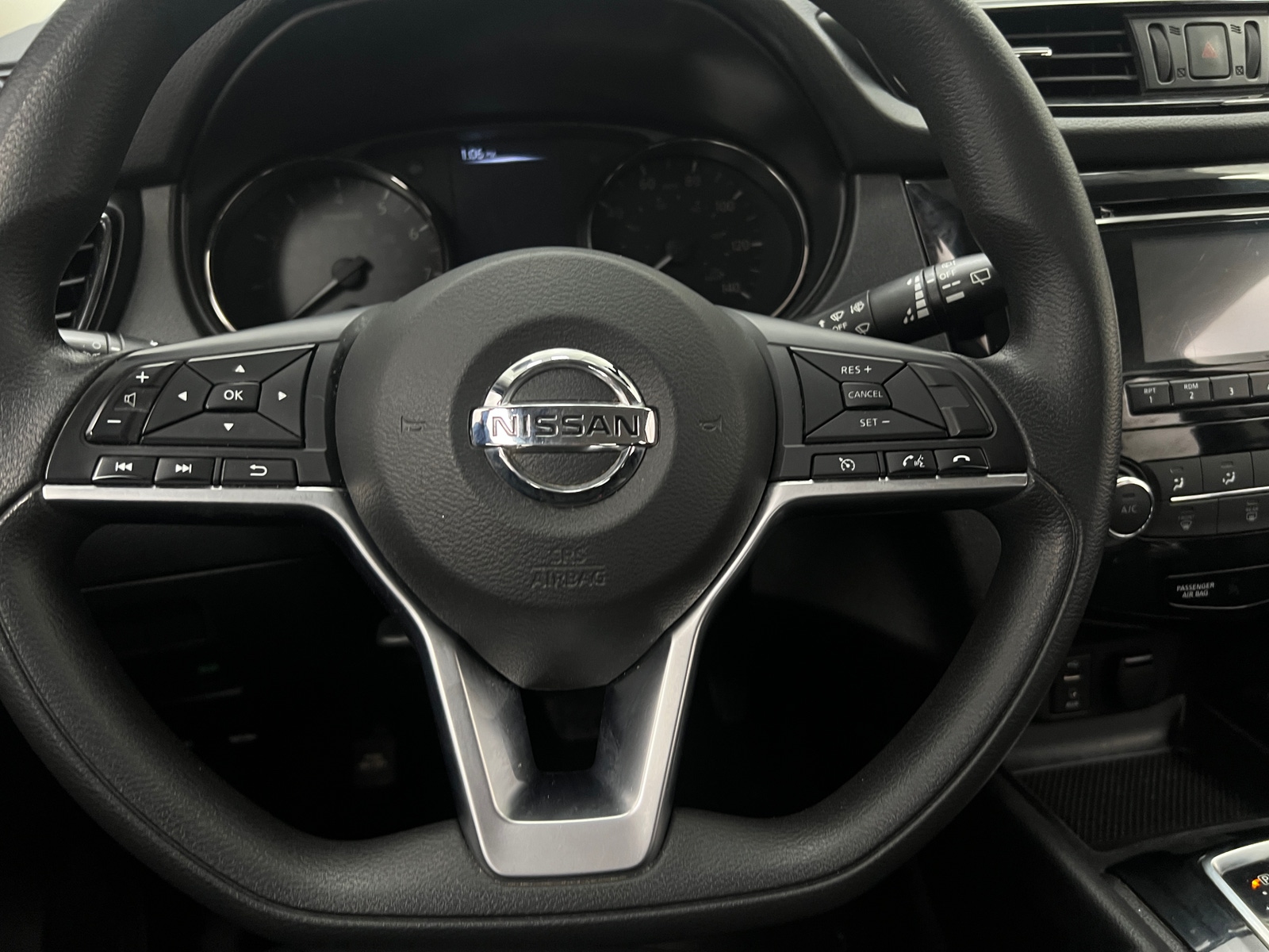 Thumbnail: 2017 Nissan Rogue Sport - 5