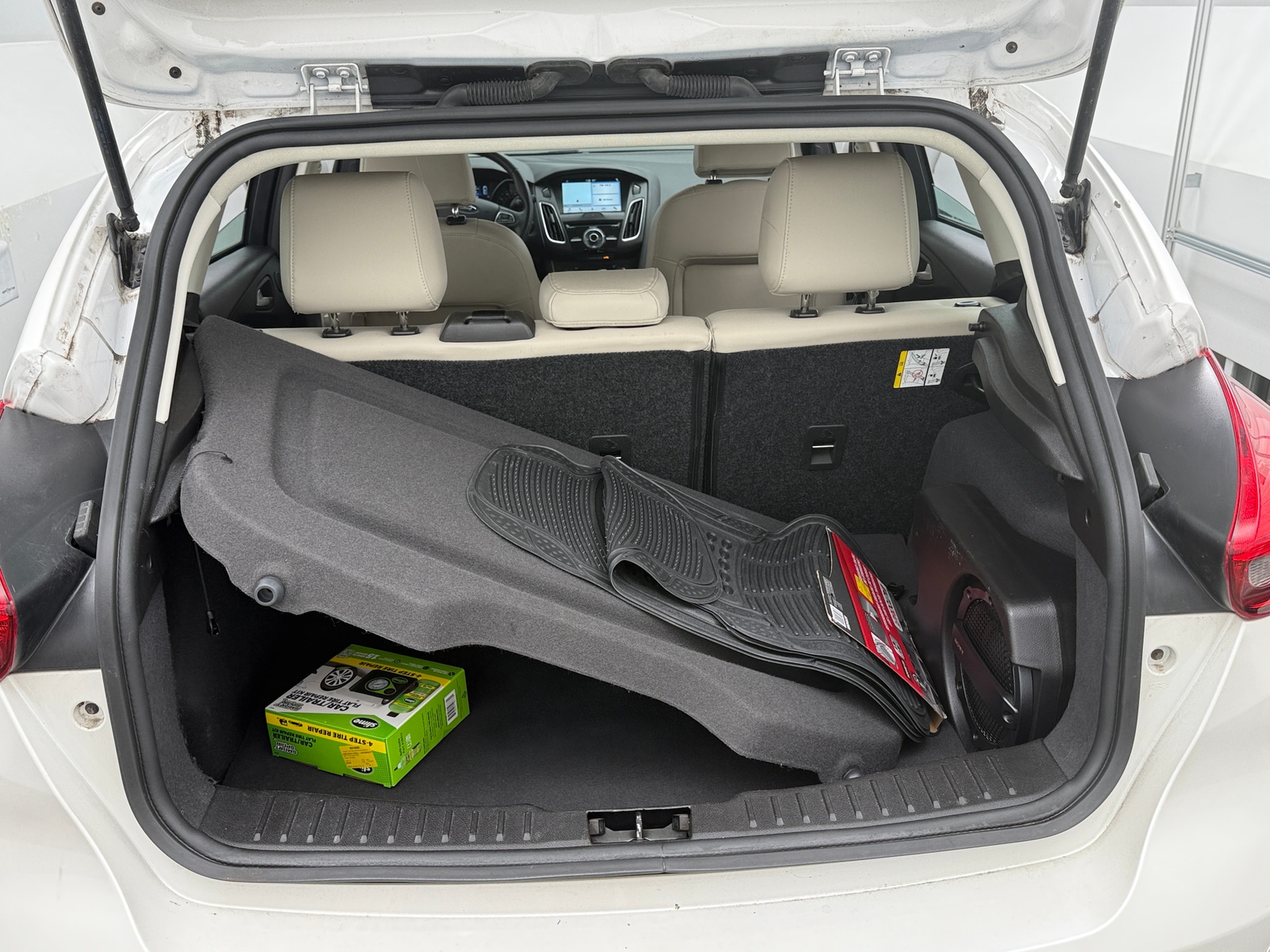 Thumbnail: 2018 Ford Focus - 6