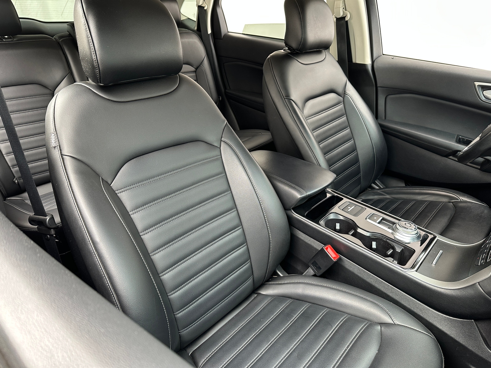 Thumbnail: 2019 Ford Edge - 2