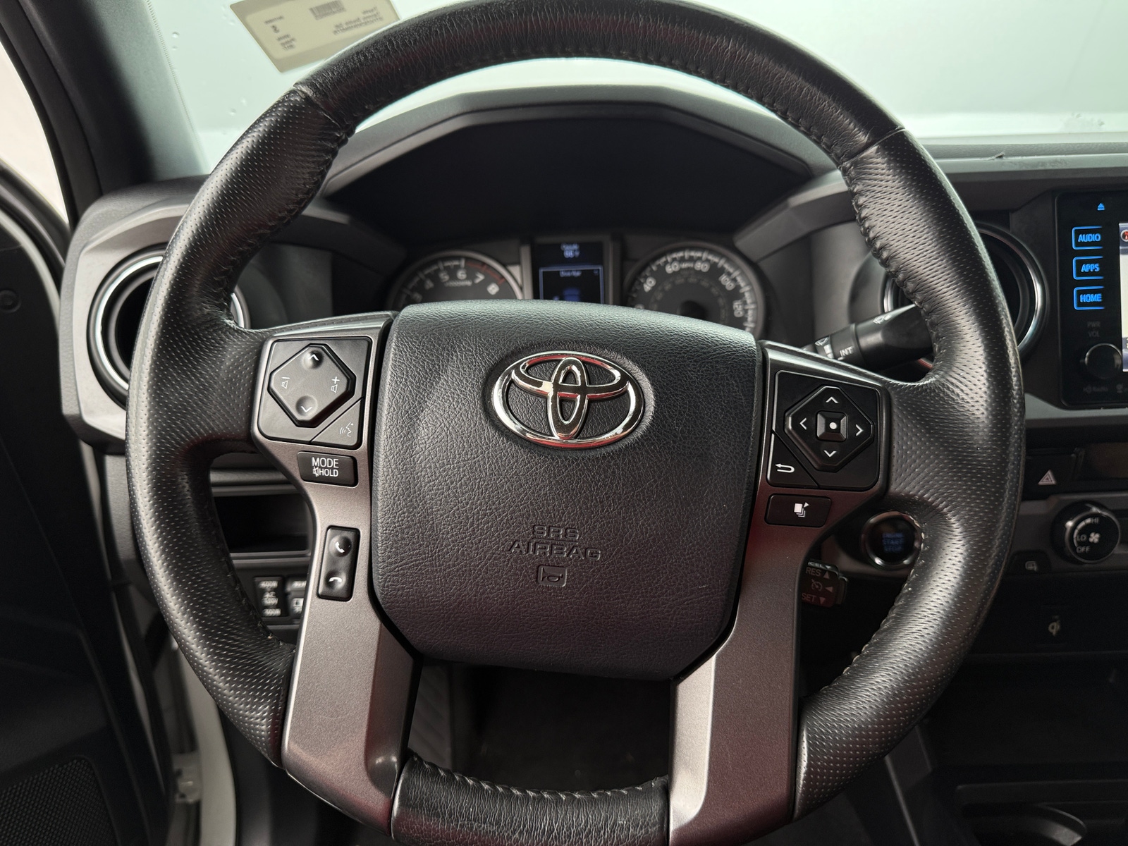 Thumbnail: 2017 Toyota Tacoma - 5