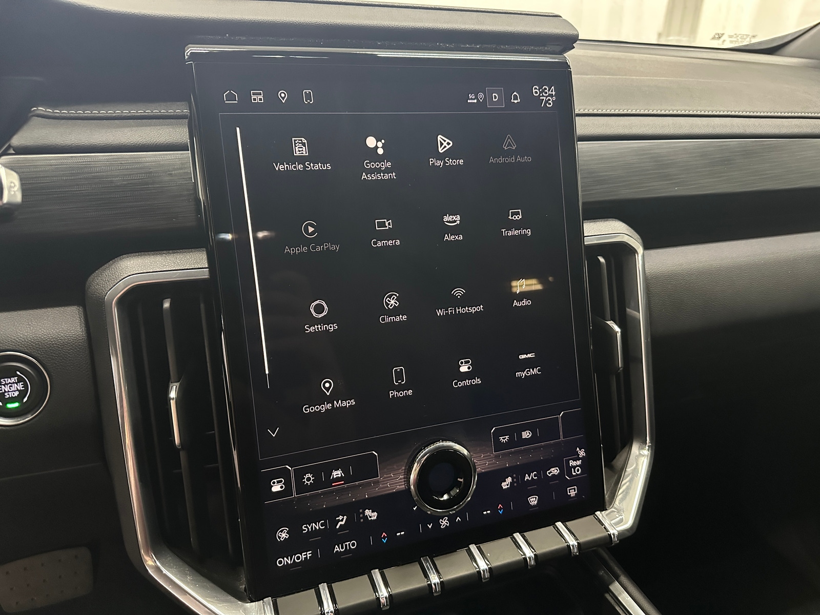 Thumbnail: 2025 GMC Acadia - 4