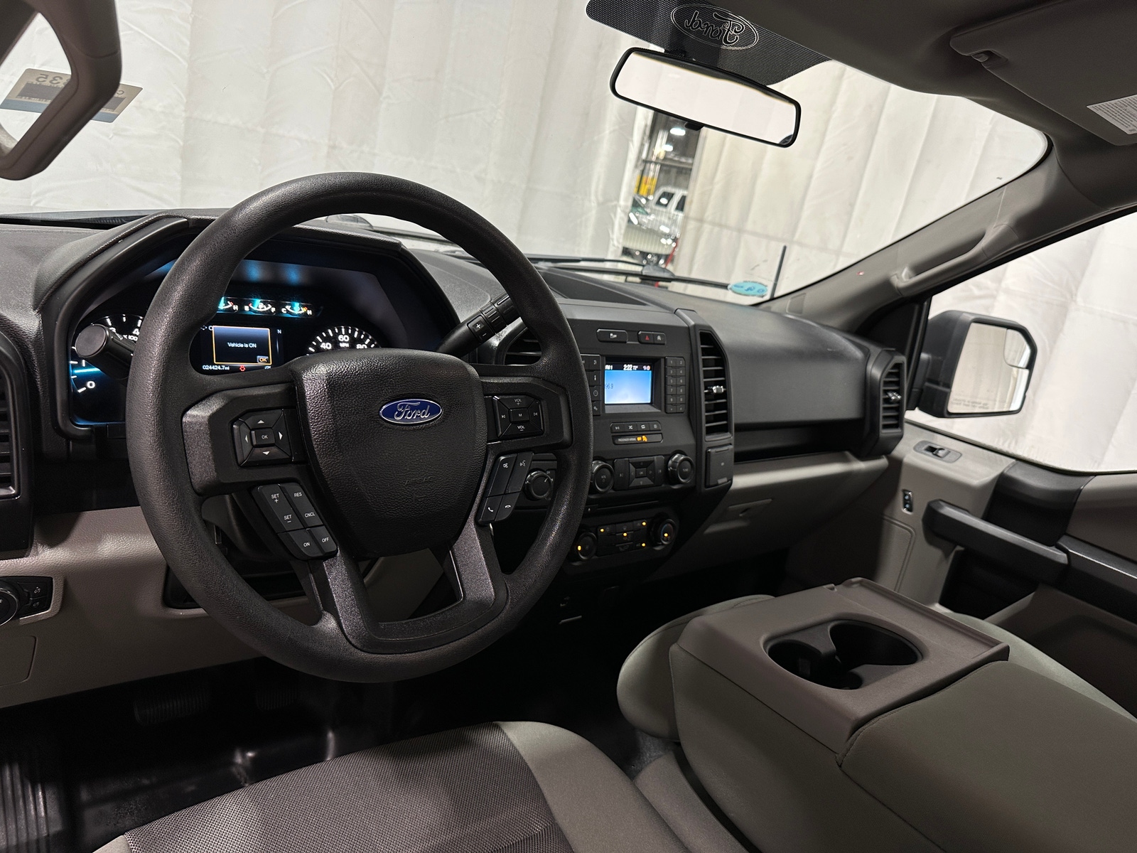 Thumbnail: 2018 Ford Econoline - 3