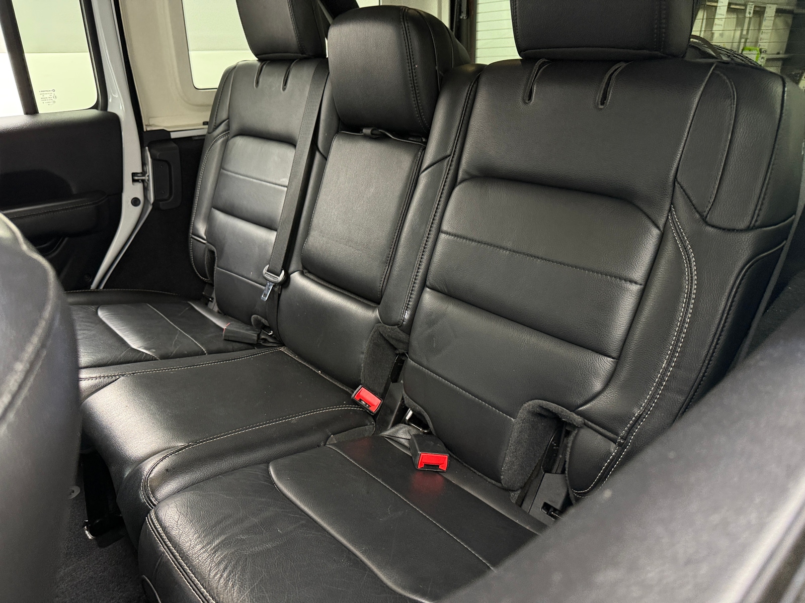 Thumbnail: 2019 Jeep Wrangler - 5