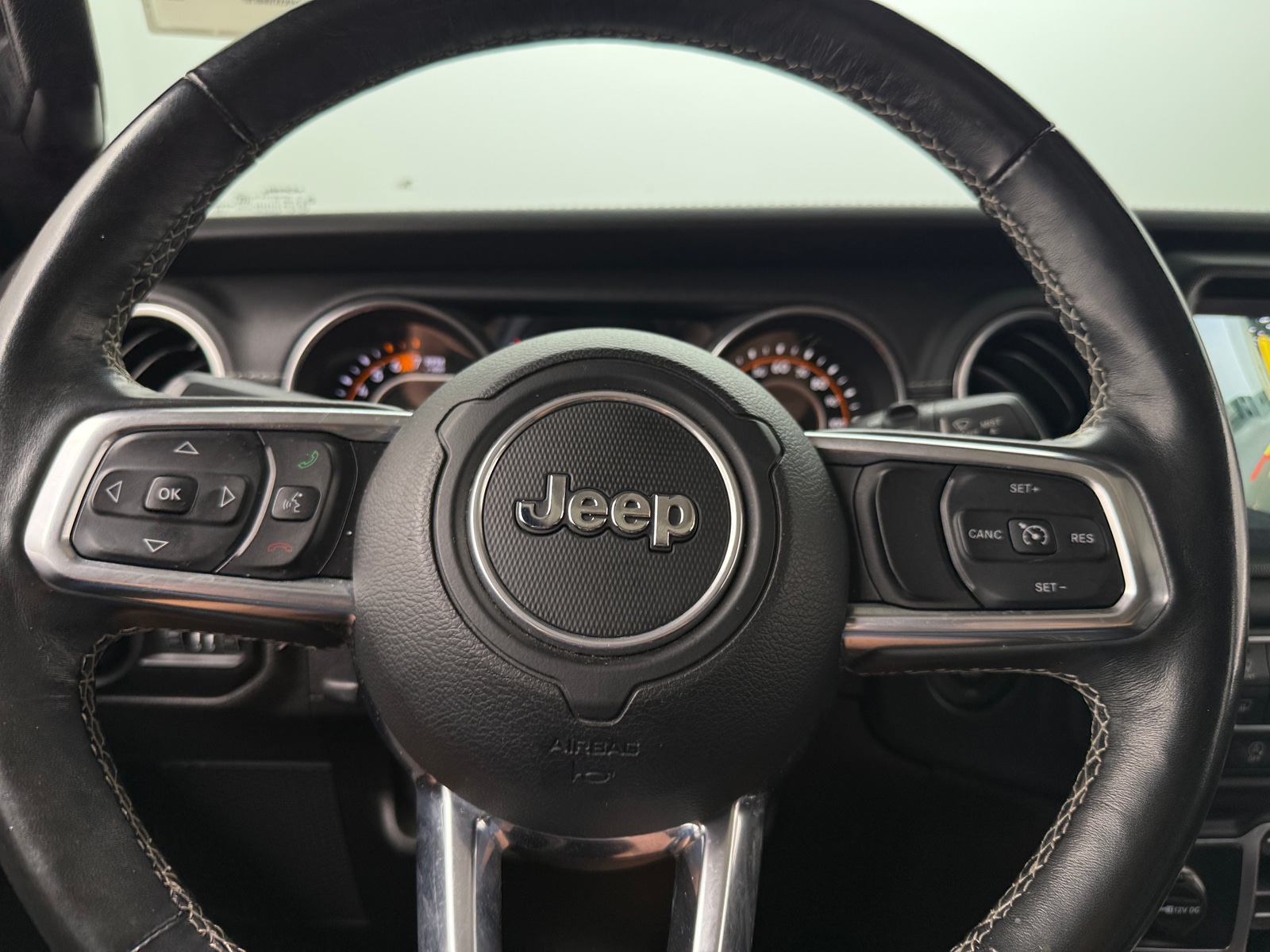 Thumbnail: 2019 Jeep Wrangler - 4