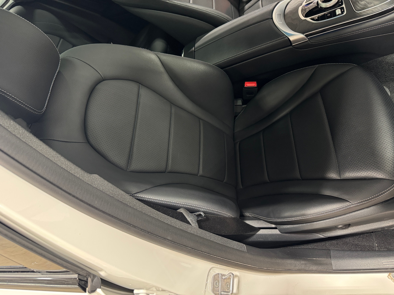 Thumbnail: 2019 Mercedes-Benz GLC - 2