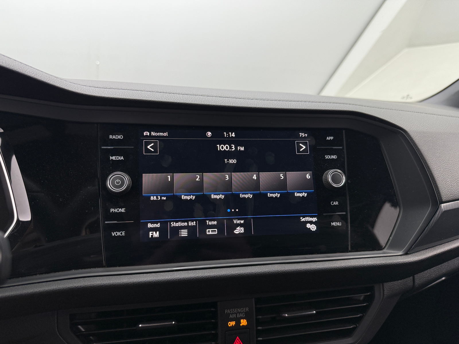 Thumbnail: 2020 Volkswagen Jetta - 3