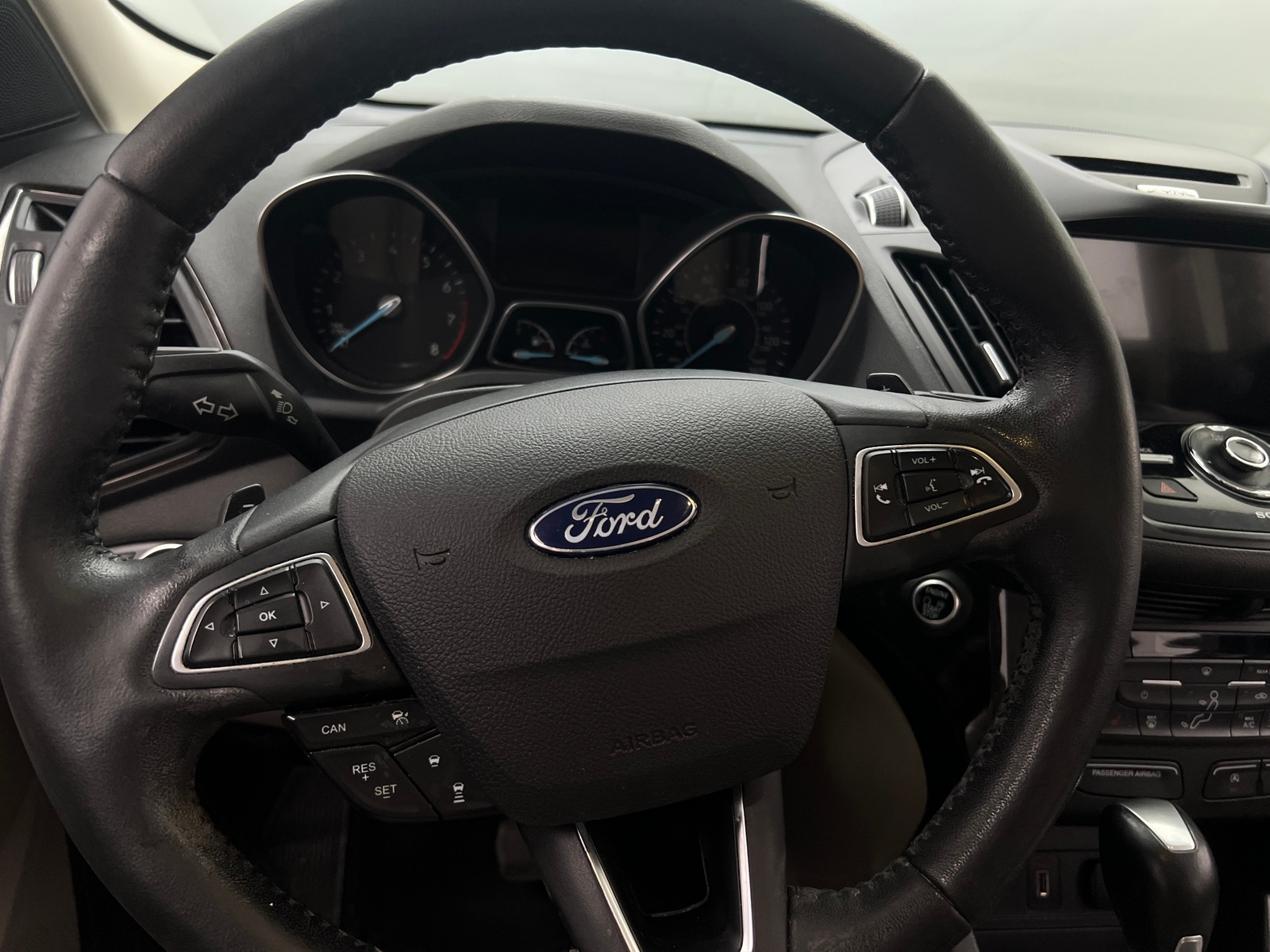 Thumbnail: 2017 Ford Escape - 4