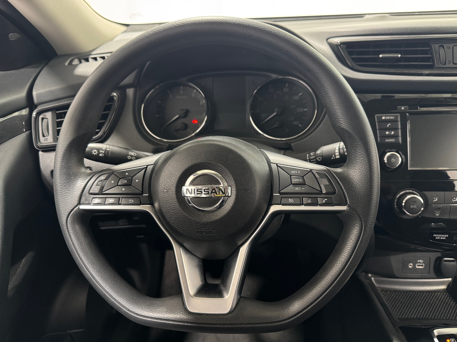 Thumbnail: 2018 Nissan Rogue - 5