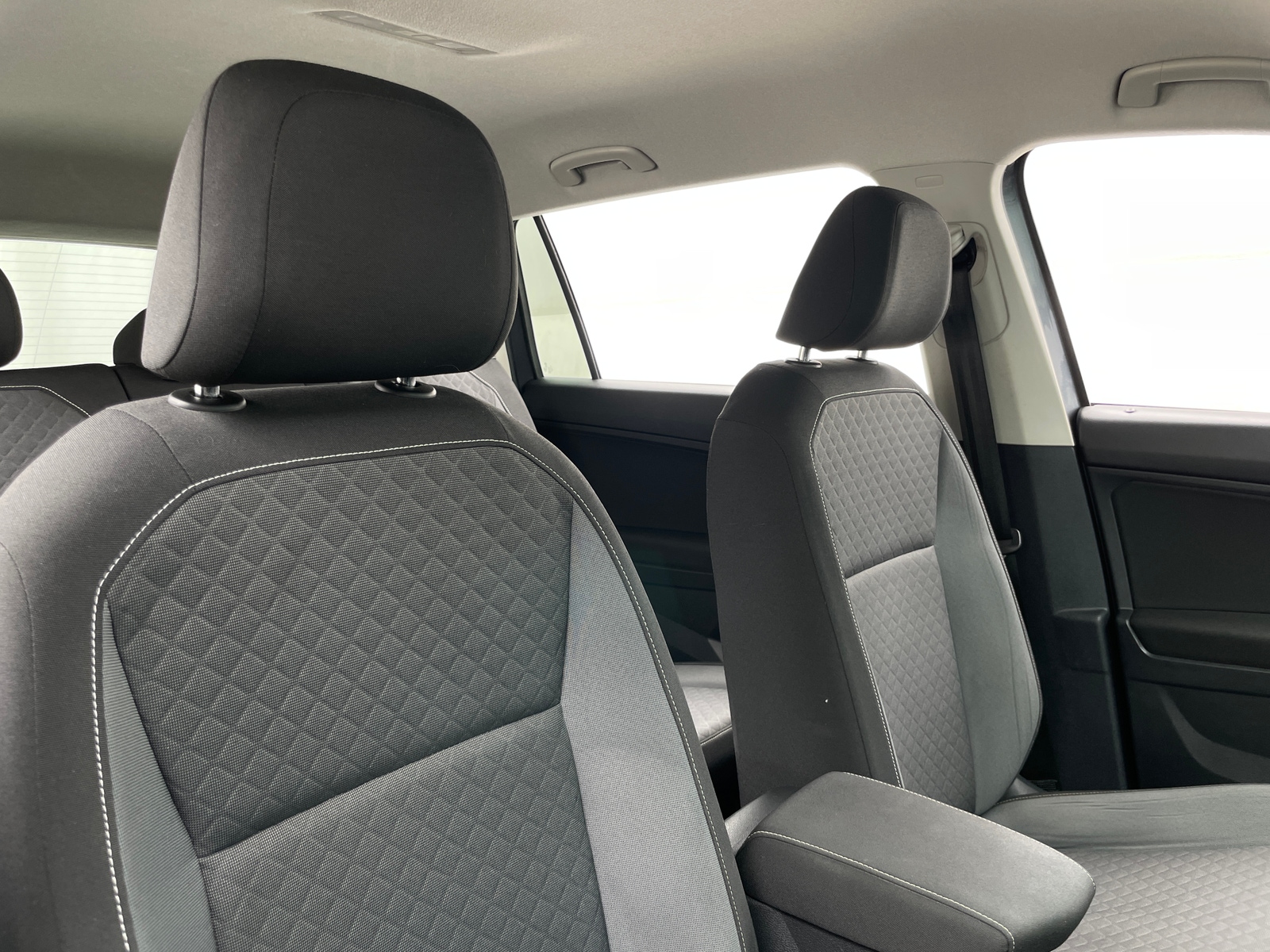 Thumbnail: 2021 Volkswagen Tiguan - 2