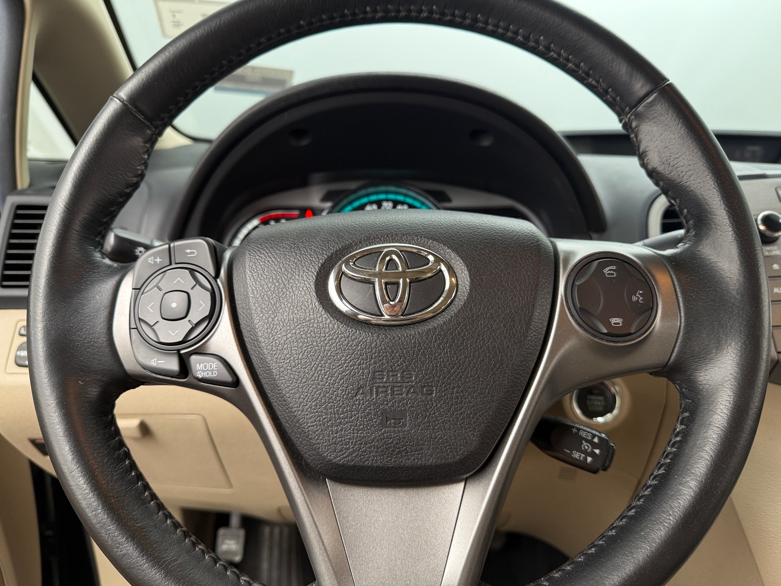Thumbnail: 2015 Toyota Venza - 4