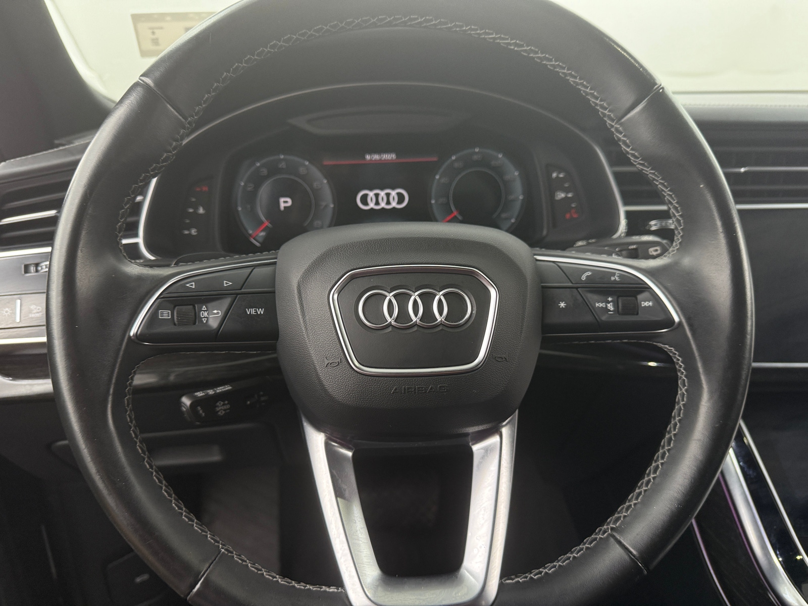 Thumbnail: 2021 Audi Q8 - 4