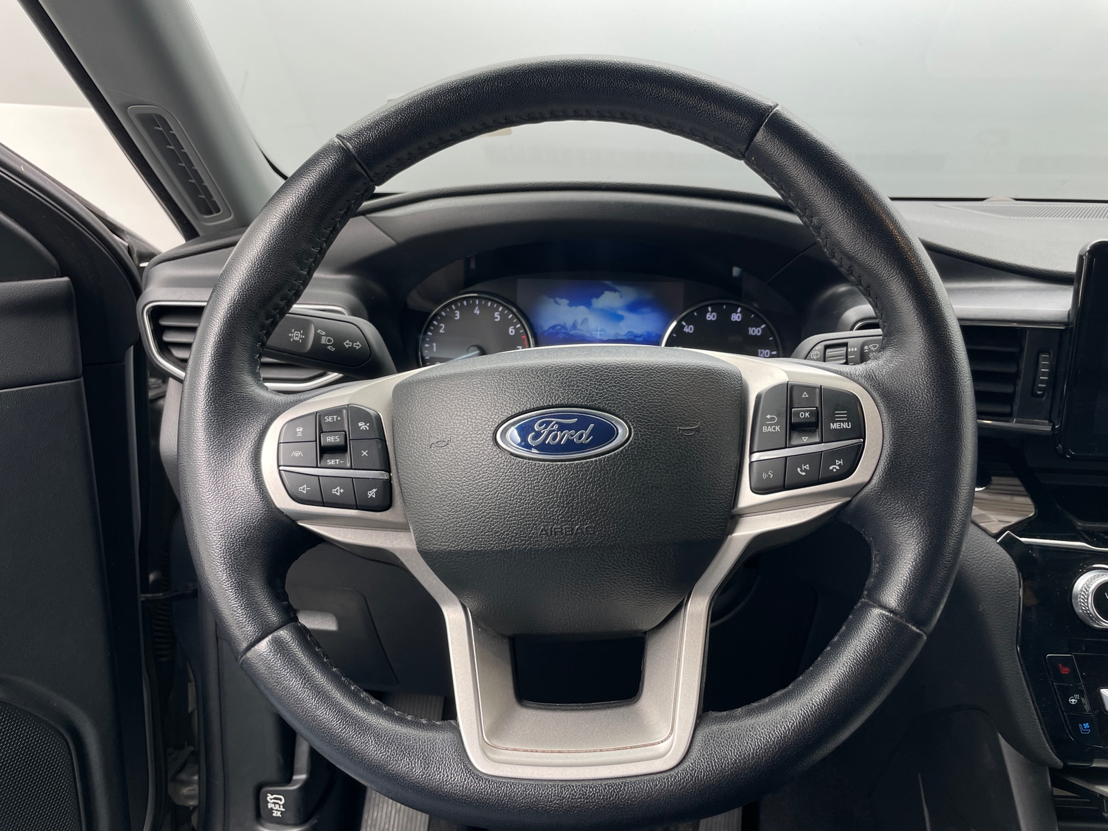 Thumbnail: 2023 Ford Explorer - 4