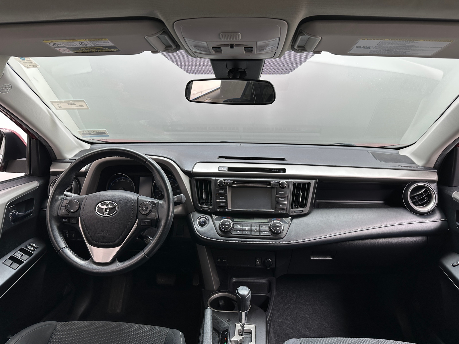 Thumbnail: 2018 Toyota RAV4 - 3