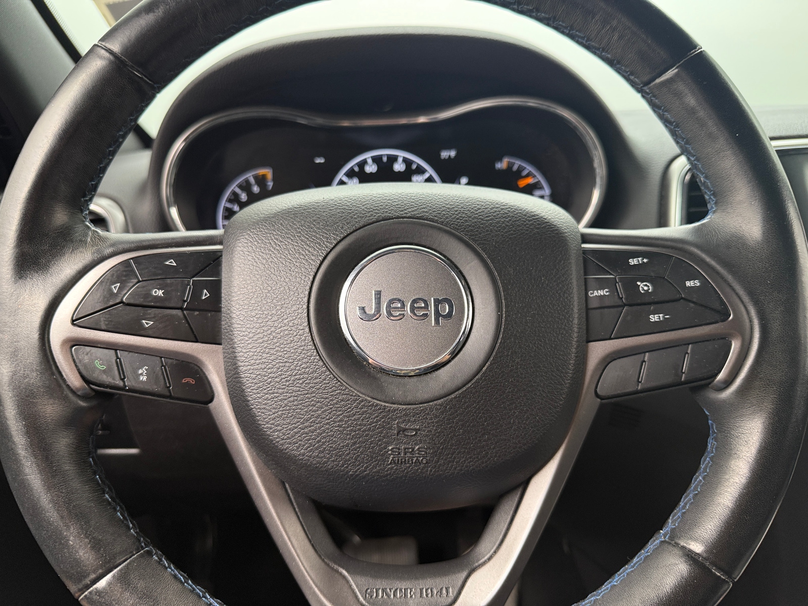 Thumbnail: 2019 Jeep Grand Cherokee - 5