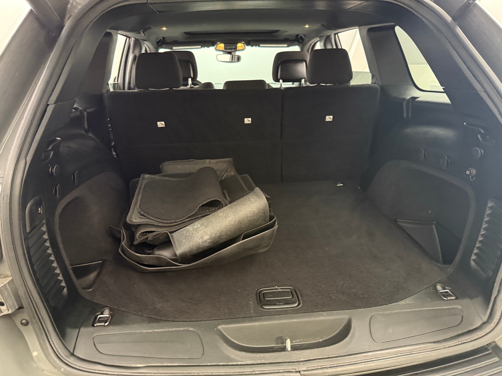 Thumbnail: 2019 Jeep Grand Cherokee - 7