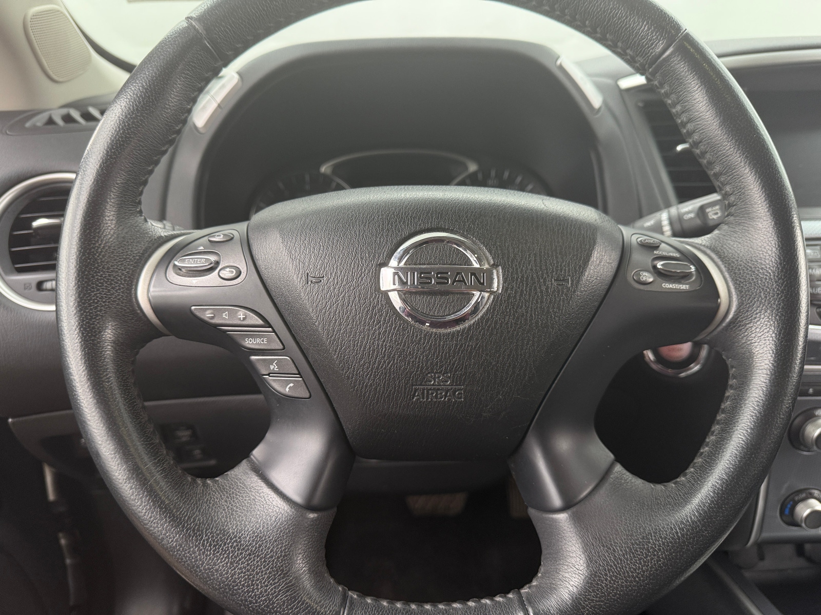 Thumbnail: 2017 Nissan Pathfinder - 4