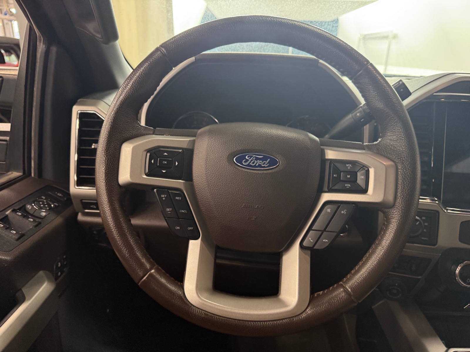 Thumbnail: 2022 Ford Econoline - 4
