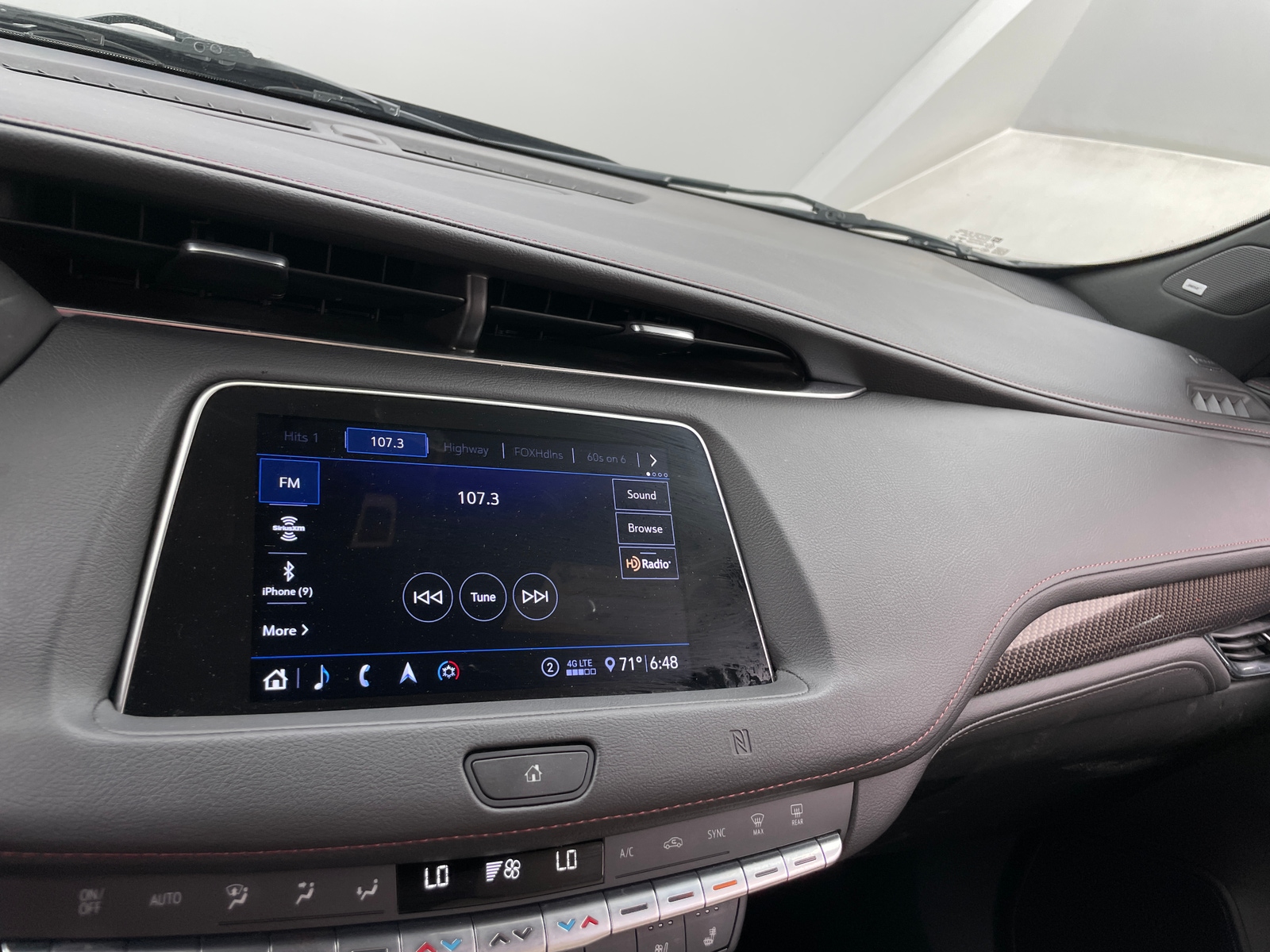 Thumbnail: 2020 Cadillac XT4 - 3