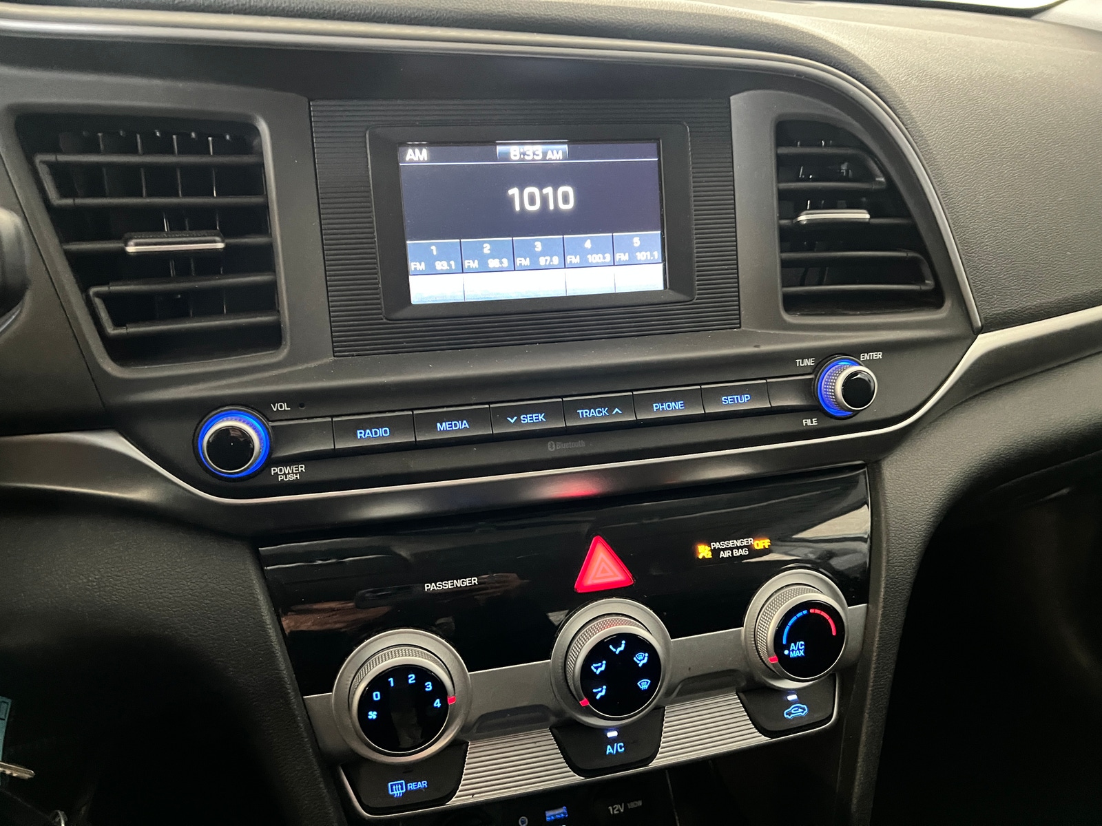 Thumbnail: 2019 Hyundai Elantra - 4
