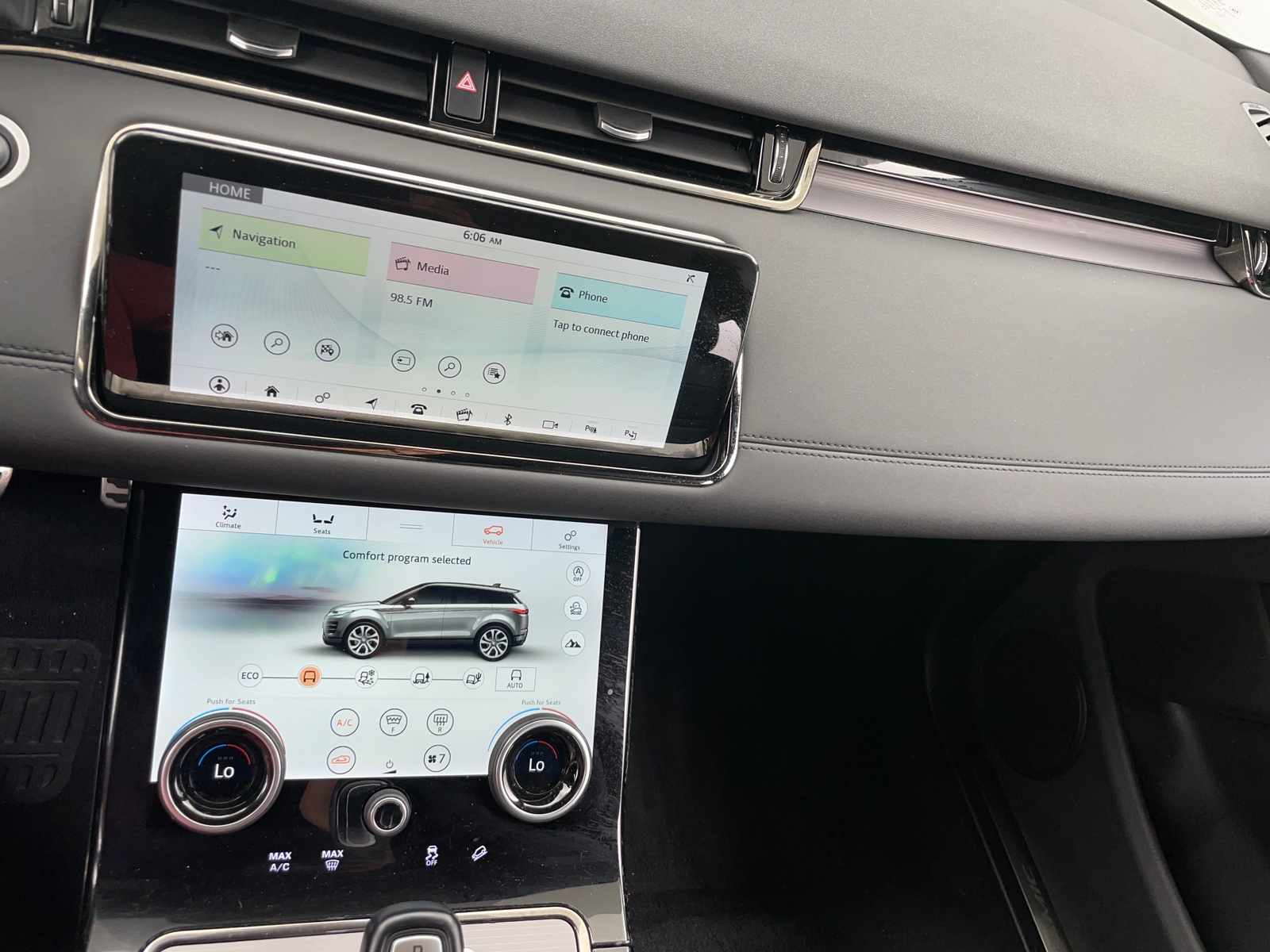 Thumbnail: 2020 Land Rover Range Rover Evoque - 3