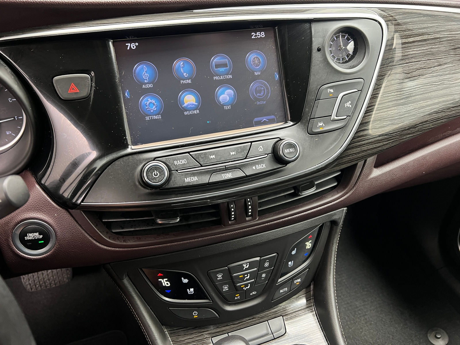 Thumbnail: 2017 Buick Envision - 3