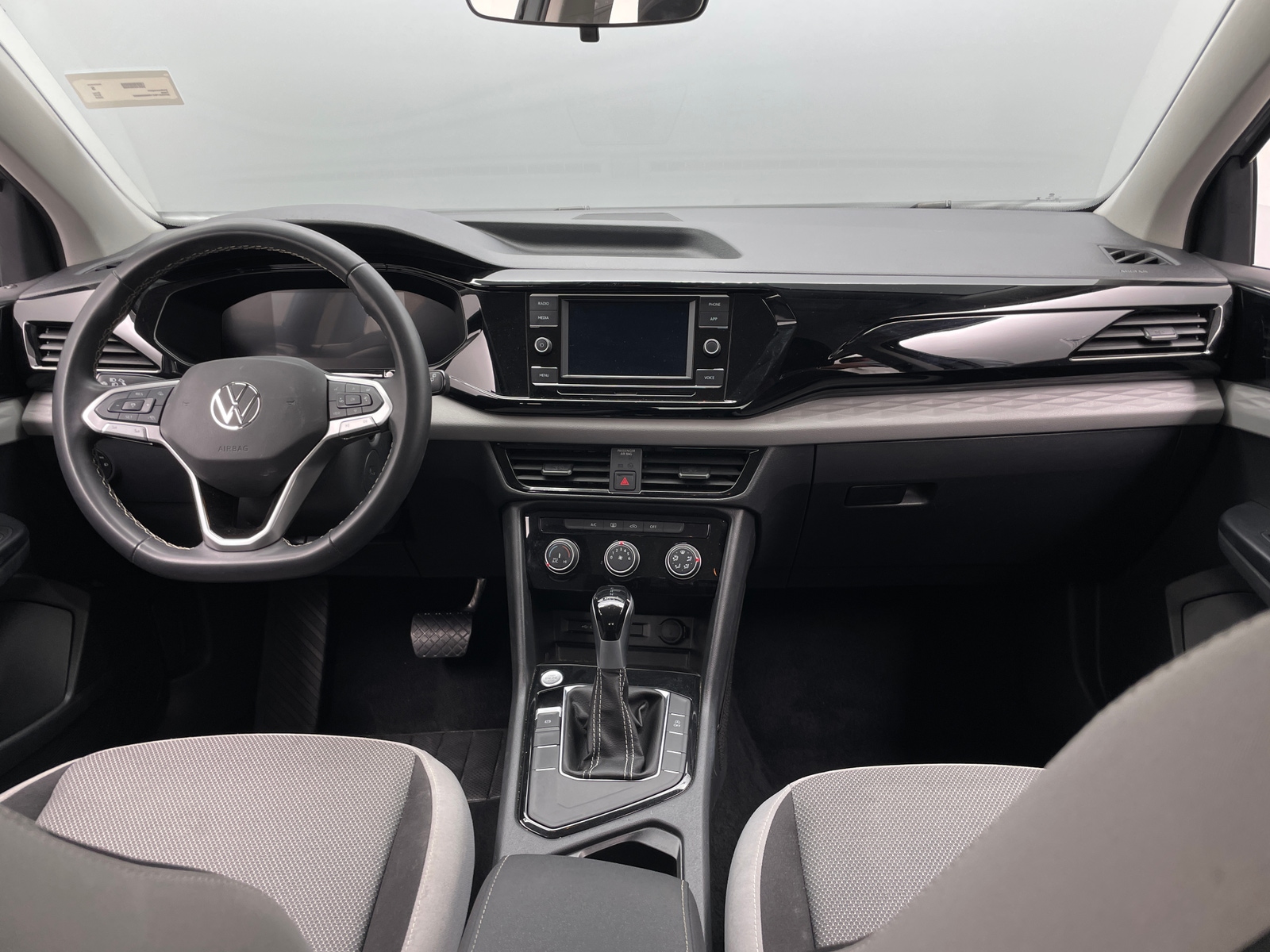 Thumbnail: 2024 Volkswagen Taos - 3