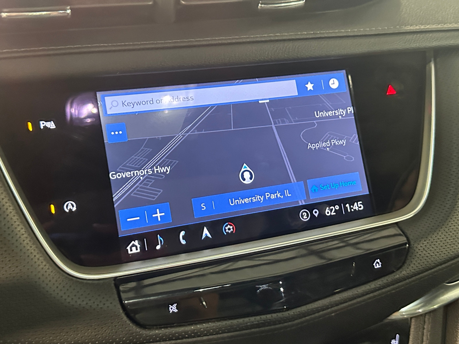 Thumbnail: 2023 Cadillac XT5 - 3