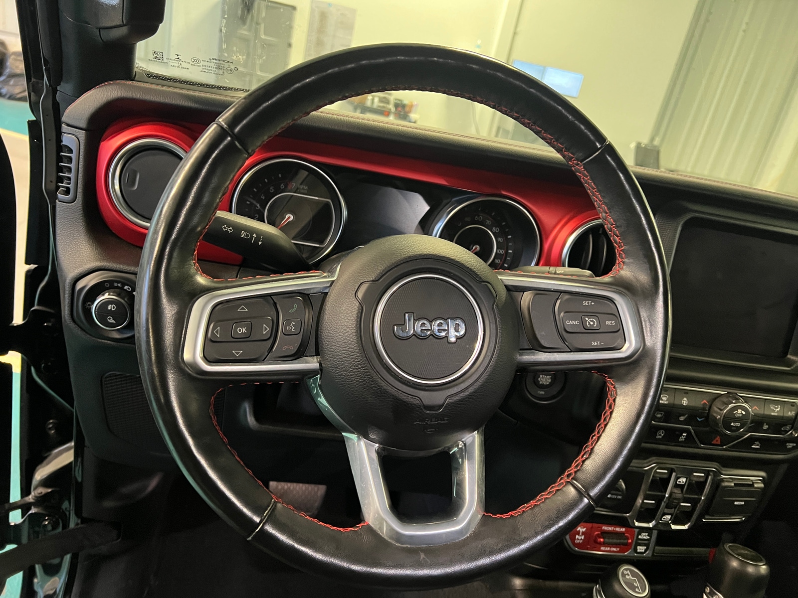 Thumbnail: 2021 Jeep Gladiator - 5